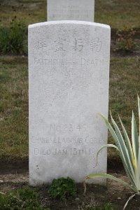 Les Baraques Military Cemetery Sangatte - Feng Lan Yuan, 